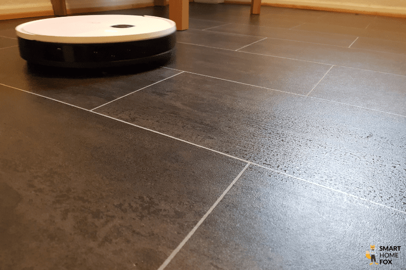 Yeedi Vac Hybrid beim Wischen